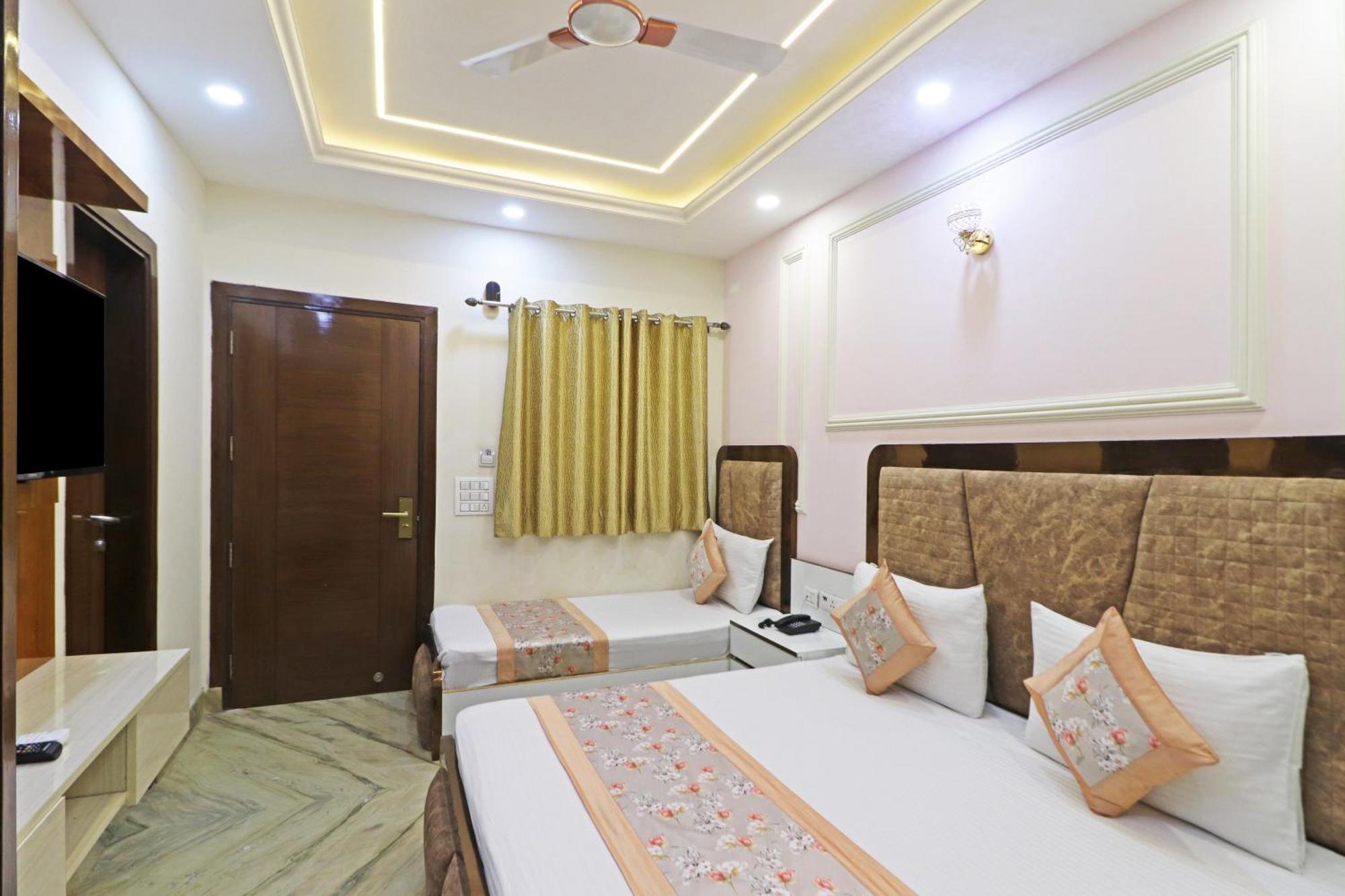 Samrat Residency 10 Mints Walking Distance Nizamuddin Railway Station New Delhi
