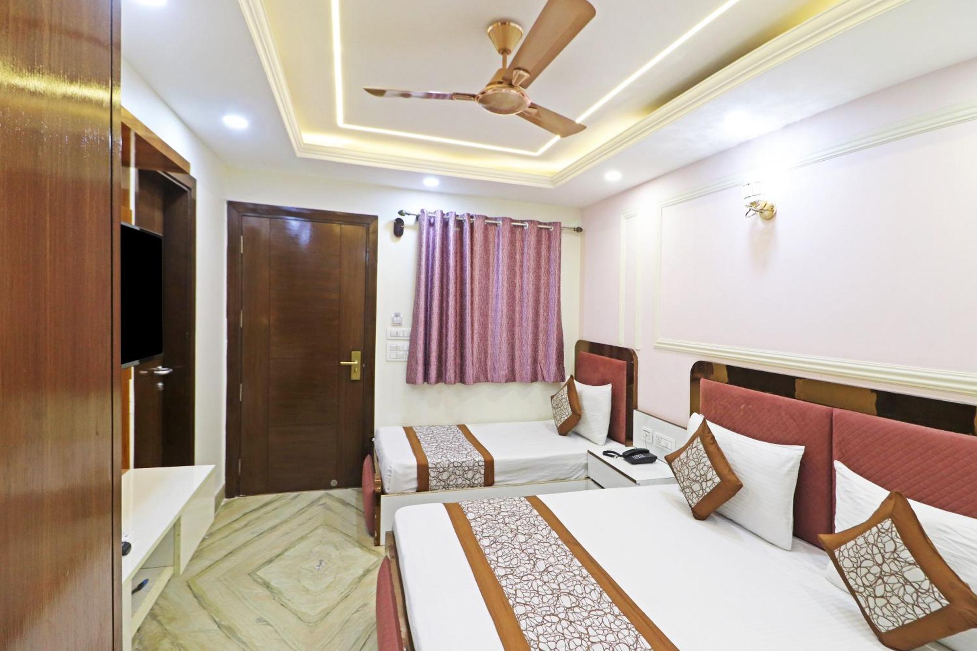Hotel Samrat Residency 10 Mints Walking Distance Nizamuddin Railway Station New Delhi