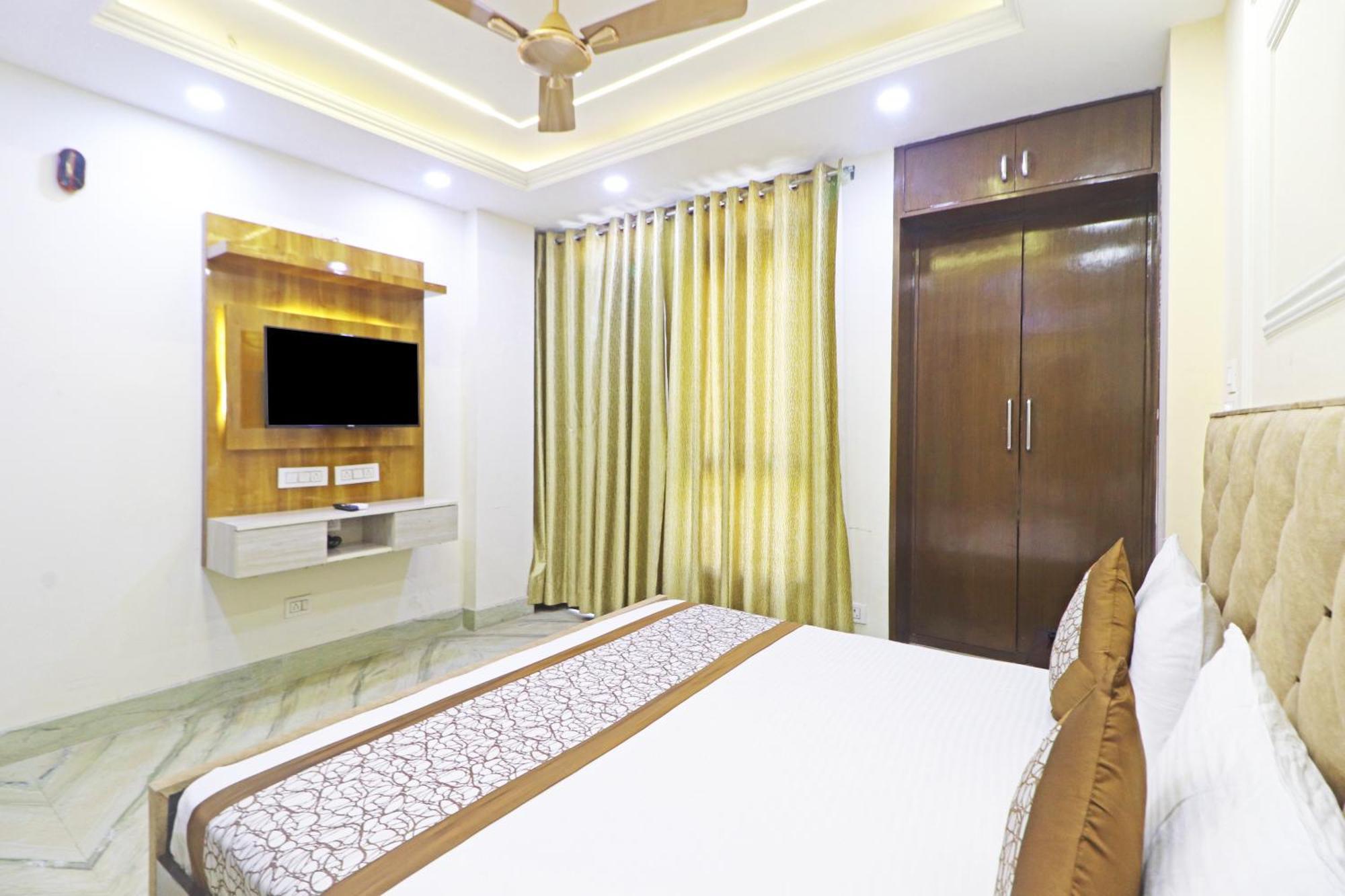 Samrat Residency 10 Mints Walking Distance Nizamuddin Railway Station 4* New Delhi