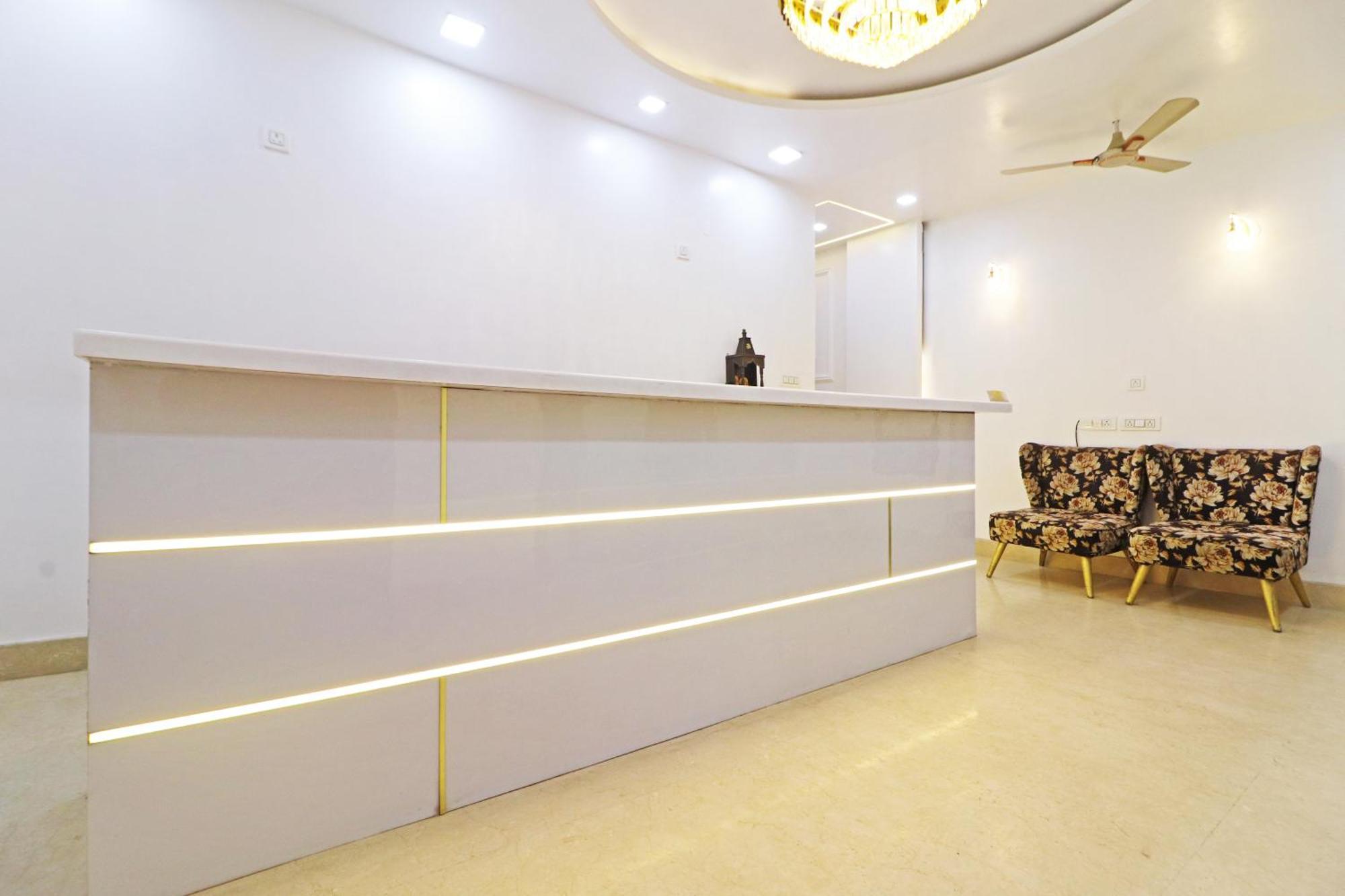 Hotel Samrat Residency 10 Mints Walking Distance Nizamuddin Railway Station New Delhi