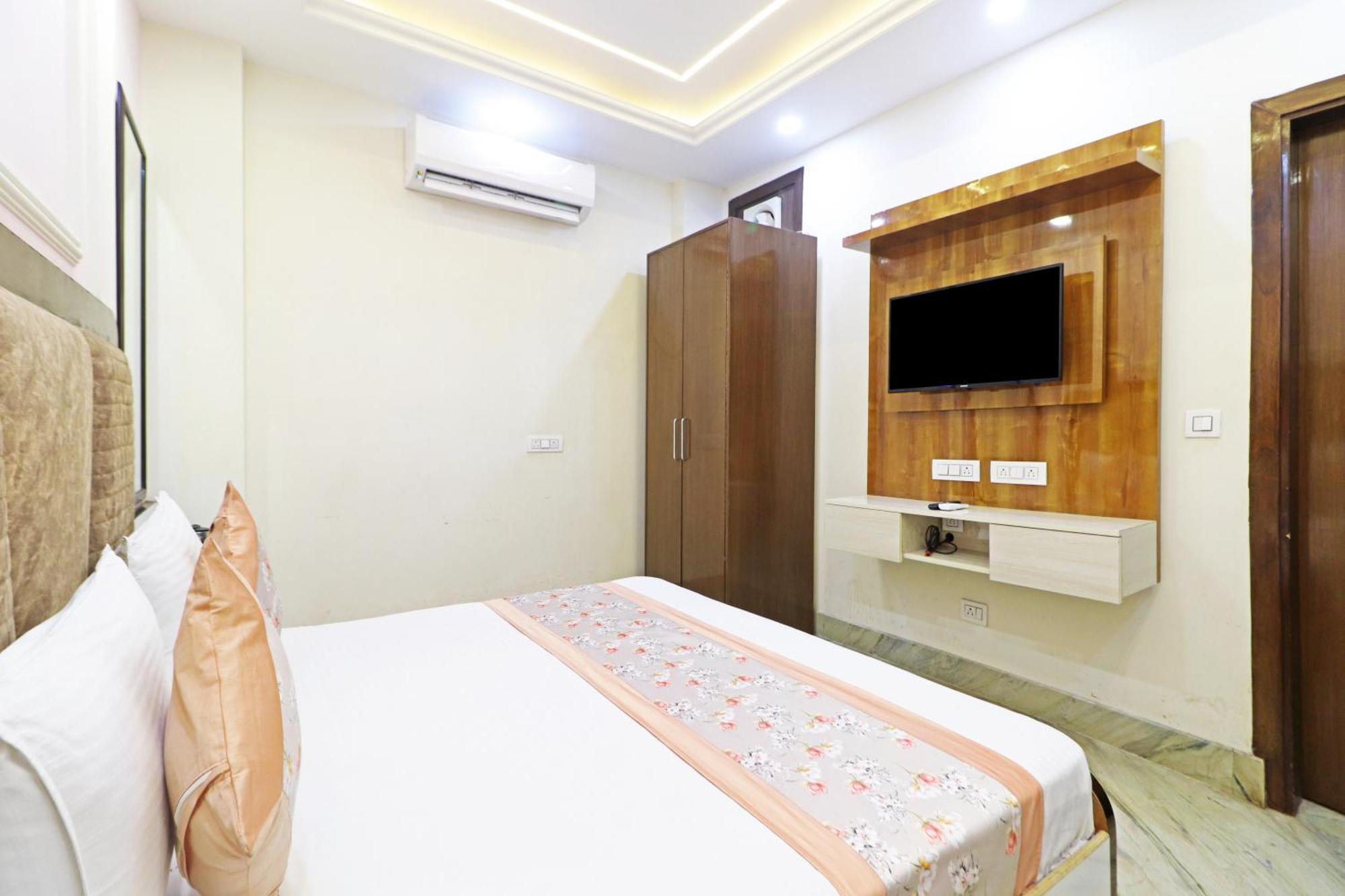 Frankstay By Samrat Residency 10 Mints Walking Distance Nizamuddin Railway Station 4*